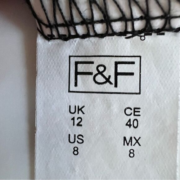 F&F Black Lace V Neck Short Sleeve Slip Over Blouse Size 8 - Picture 9 of 10